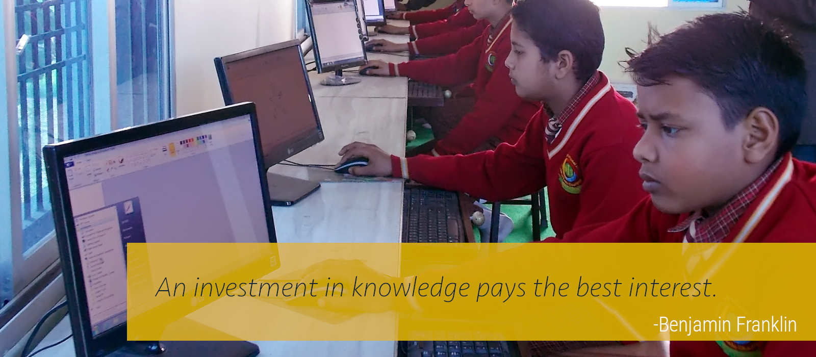 Computer Lab of Oxford International School, Awathahi, Ghazipur, Uttar Pradesh